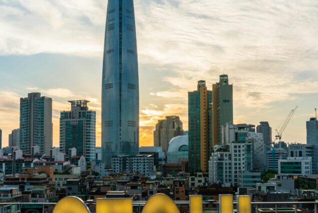 Billetes de avión Madrid – Seúl desde 469 € con maleta facturada de 23 kg